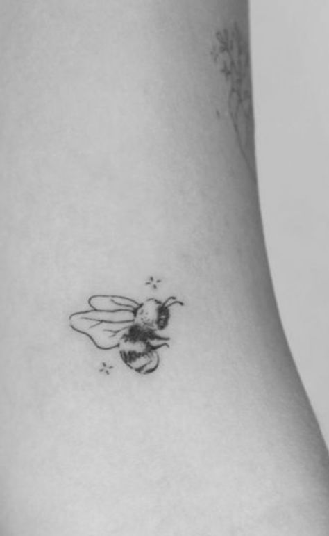 Bee Keeper Tattoo, Fineline Bumblebee Tattoo, Fine Line Honey Bee Tattoo, Small Bumblebee Tattoo, Winnie The Pooh Bee Tattoo, Bee Landing On Flower Tattoo, Dainty Bumble Bee Tattoo, Tiny Beetle Tattoo, Bee Tattoo Linework