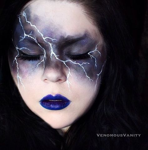 Thunderstorm Costume, Costume Ideas Diy, Make Up Diy, Makeup Clown, Makeup Zombie, Fantasy Make-up, Halloweenský Makeup, Halloween Make-up Looks, Smink Inspiration