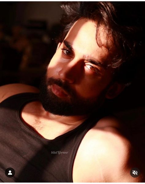 Pakistani People, Bilal Abbas Khan, Bilal Abbas, Pakistani Actors, Best Poses For Men, Best Poses, Indian Aesthetic, Handsome Actors, Poses For Men