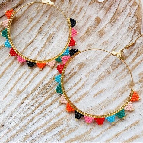 Huggie Earrings Gold, Dragonfly Earrings, Pumpkin Earrings, Heart Drop Earrings, Pearl Hoop Earrings, Beaded Hoop Earrings, Beaded Hoops, Seed Pearl, Earring Patterns