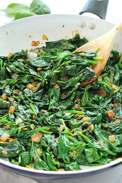 The Best Sauteed Spinach Recipe - fresh spinach sauteed with garlic and onions in olive oil and butter. This easiest and fastest spinach side dish is healthy and low-carb diet friendly. #healthyfood #sidedish #spinach Fresh Spinach And Mushroom Recipes, Steak Spinach Recipes, Spinach And Onions Sauteed, Easy Sauteed Spinach, How To Season Spinach, Best Sauteed Spinach, Indian Spinach Side Dish, Silverbeet Recipes Side Dishes, How To Cook Fresh Spinach Leaves