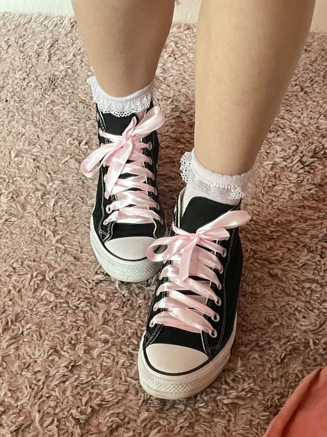 Pink Converse With Ribbon Laces, Skirt As A Top Outfit, Pink Ribbon Outfits, Bows On Shoes, Couqutte Shoes, Lacy Outfits Aesthetic, Outfits With Ribbons, Converse Shoes Laces Ideas, Shoes With Ribbon Laces