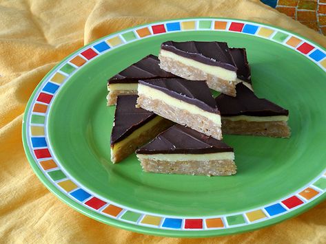 This no-bake dessert combines classic Rice Krispy treats, peanut butter, pudding and chocolate for a multi-layered dessert that everyone will love. Great for making and taking with you, so they’re perfect for parties, barbecues and potlucks. They are pretty sweet though! So, if you have a sweet tooth, you’re going to love these bars. IRead More » Pb Bars, No Bake Cookie Recipes, Baked Pudding, Pudding Bars, Pudding Bar, Peanut Butter Pudding, Yummy Bars, No Bake Cookie, Butter Pudding