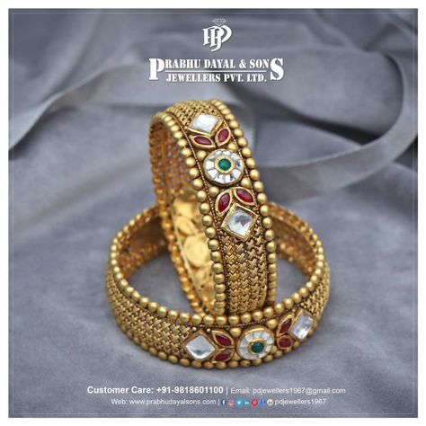 Patla Bangles Gold Antique, Gold Jewellery Bangles, Antique Gold Bangles, Antique Gold Jewellery, Jewellery Bangles, Gold Bangles Indian, Stone Bangles, Bridal Jewelry Necklace, Gold Jewels Design