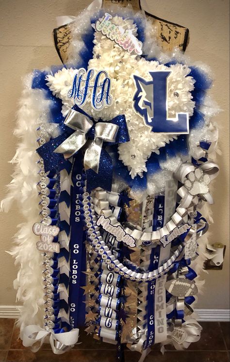 Texas Senior Mums Homecoming, Junior Mums Homecoming, Texas Shaped Mums Homecoming Senior, Hoco Mums Senior Texas, Homecoming Mum Ideas Texas, Texas Mums Homecoming, Texas Senior Mum, Mums Hoco, Texas Hoco Mum