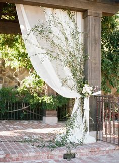 Gazebo Wedding Decorations, Deco Champetre, Large Flower Arrangements, Shades Of Blush, Gazebo Wedding, Blush Cream, Napa Wedding, Architecture Quotes, Wedding Aisle Decorations