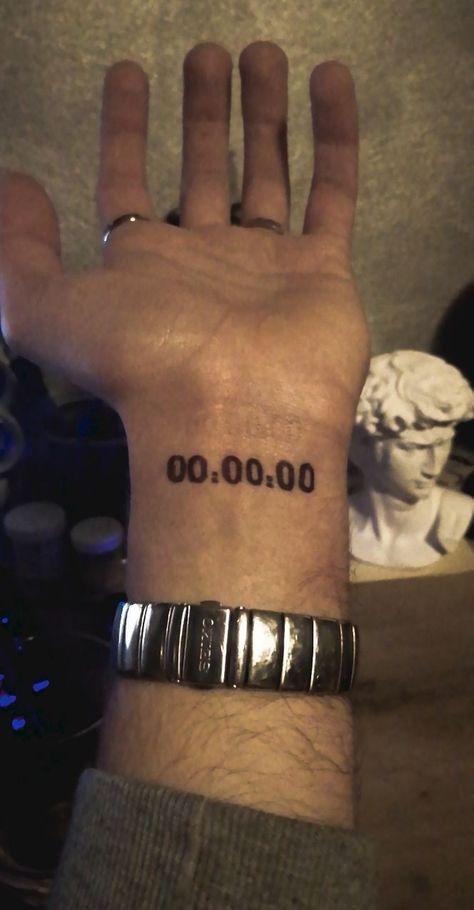 Kind of want this as a reminder of my own mortality (and Unus Annus of course) 00:00:00 Unas Annus Tattoo, Markiplier Tattoo Ideas, Unus Annus Tattoo Ideas, Unnus Annus Tattoo, Markiplier Tattoo, Unus Annus Tattoo, Timer Tattoo, Minecraft Tattoo Ideas, Jigsaw Tattoo