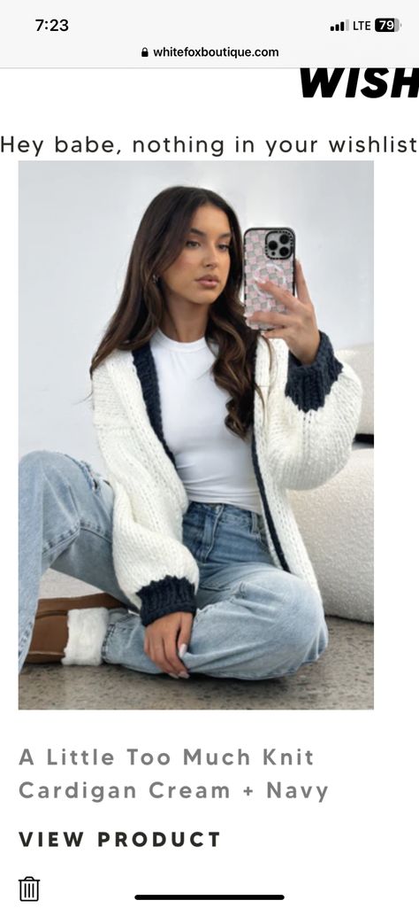 Outfits Fall/winter, Fall And Winter Clothes, Where To Get Cute Sweaters, How To Style Cream Jeans, White Sweater And Jeans Outfit, Jeans Christmas Outfit, College Fashion Outfits, Aerie Fits, Comfy Cardigan Outfit