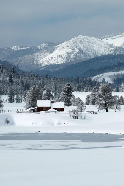 Ready for a winter thrill in Montana? Dive into the guide for essential tips, temperature insights, and national park adventures. Conquer the cold with confidence! Winter In Montana, Montana In Winter, Montana Winter, Montana Travel, Wind Chill, Winter Tyres, Big Sky Country, Weather Patterns, Winter Adventure