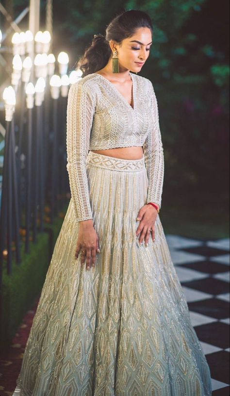 Engagement Outfits For Brides Sister, Dress For Sisters Engagement Indian, Wedding Lehenga Bridesmaid, Sangeet Outfit Sisters Gown, Reception Dress Bride Indian Gown Saree, Sangeet Lehenga Sisters, Ivory Lehenga Bridesmaid, Engagement Lehenga Indian Bride, Brother Engagement Dress For Sister