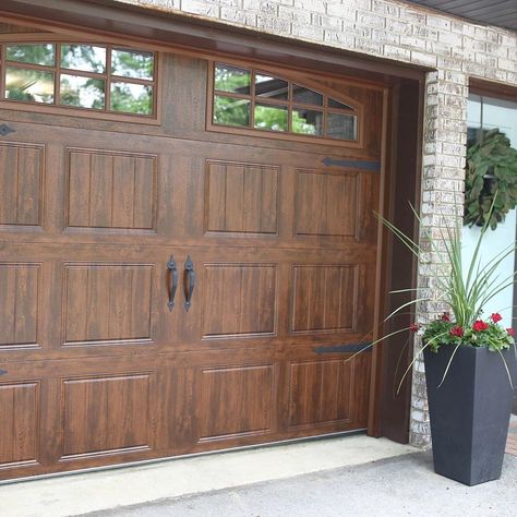 Brown Garage Door, Faux Wood Garage Door, Garage Door House, Garage Door Paint, Wooden Garage Doors, Garage Door Types, Best Garage Doors, Garage Door Styles, Wood Garage Doors