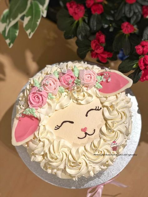 Spring Cake Designs, Celebrity Cake, Easter Cake Designs, Easter Themed Cakes, Easter Desserts Cake, Bunny Cake Pops, Lamb Cupcakes, Cake For Easter, Grace Ann