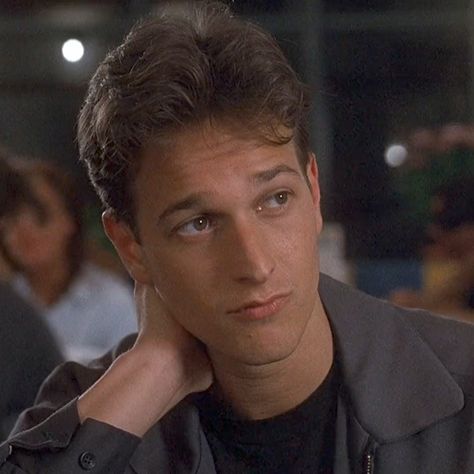 Josh Charles 90s, Knox Overstreet, Attractive Characters, Josh Charles, School Ties, Sean Leonard, Robert Sean Leonard, Fit People, Oh Captain My Captain