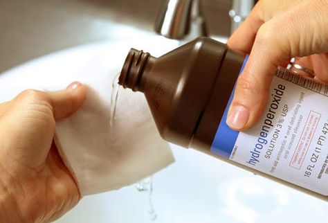 hydrogen_peroxide Autogenic Training, Peroxide Uses, Toenail Fungus, Cold Sore, Hydrogen Peroxide, Cleaners Homemade, Homemade Remedies, Back To Nature, Diy Cleaning Products