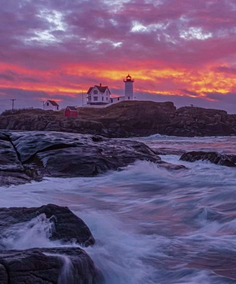 York Beach Maine, Belfast Maine, Belfast, Lighthouse, New England, Maine, Art Inspiration, England, Quick Saves