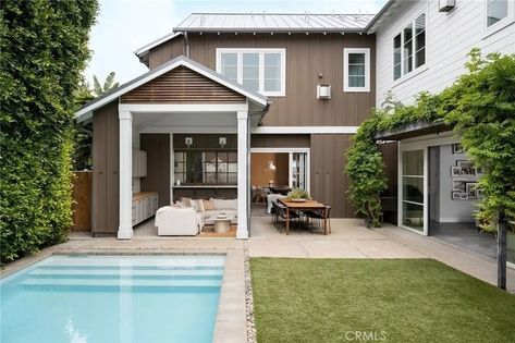 HGTV Star Jasmine Roth Lists Huntington Beach Home for $6.5M—and Reveals Her Favorite Feature Jasmine Roth, Hgtv Star, Vintage Tub, Viking Appliances, Star Jasmine, Huntington Beach California, Huntington Beach Ca, Celebrity Houses, Beach Home