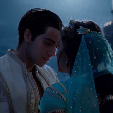 “Do you trust me?” Disney’s #Aladdin is now playing in theaters, get your tickets now (link in bio) Aladin Disney, Aladdin Film, Aladdin Wallpaper, Prince Ali, Aladdin Live, Mena Massoud, Disney Moments, Disney Live Action Movies, Aladdin 2019