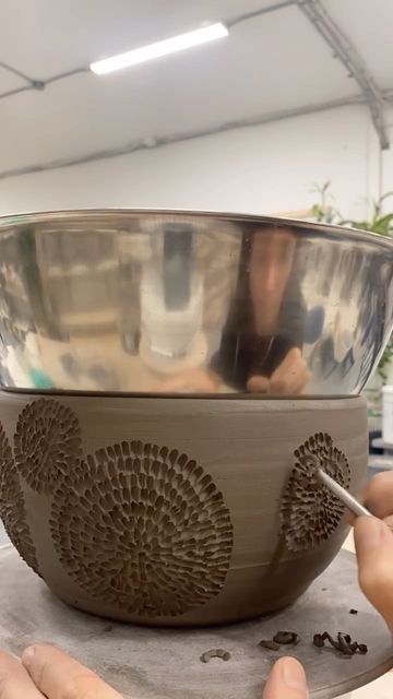 Muddy Handmade Ceramics on Instagram: "Carving 🤩 Pros - satisfying to make, satisfying to look at, satisfying to touch. Cons - time just disappears in the making… 🥣🥣🥣 #potteryprocess #ceramicvideo #carvingprocess #carvingpottery #potterybowl #makingof #potterylife #ceramicart #handmade #madeinvancouver #seatoskypottery" Surface Decorations, Clay Carving, Creative Ceramics, Play Clay, Surface Decoration, November 2, To Touch, Pottery Ideas, Clay Ceramics