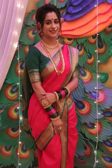 Marathi Look Saree, Marathi Look, Dipika Kakkar, Maharashtrian Look, Dipika Kakar, South Indian Wedding Hairstyles, Maharashtrian Saree, Nauvari Saree, Saree Wearing Styles