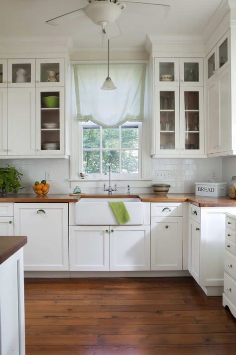 21 Most Attractive White Shaker Kitchen Cabinets Ideas for Your Home Improvement – JimenezPhoto White Kitchen Cabinets With Butcher Block, Glass Kitchen Cabinet, Glass Kitchen Cabinet Doors, White Shaker Kitchen Cabinets, Classic Kitchen Design, White Shaker Kitchen, Butcher Block Counter, White Shaker Cabinets, Shaker Kitchen Cabinets