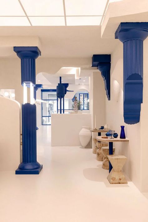 Greek Restaurants, Greek Design, Column Design, Inspire Me Home Decor, Indie Room, Cafe Interior Design, Restaurant Interior Design, Restaurant Interior, Cafe Interior