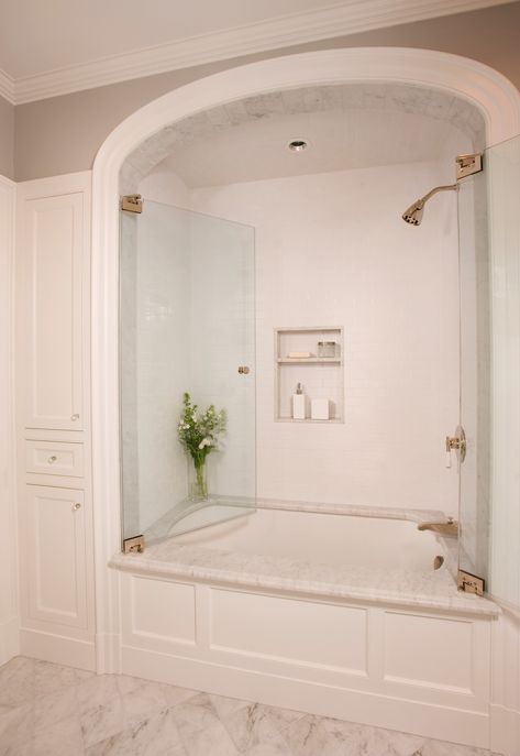 Shower Combo Ideas, Shower Bath Combo, Small Bathroom With Tub, Bathtub Alcove, Bathroom Tub Shower Combo, Shower Alcove, Bathtub Shower Combo, Room Revamp, Built In Bathtub