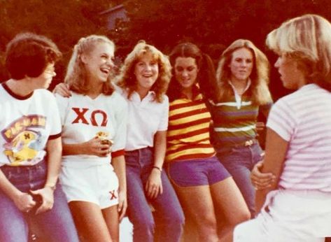 Chi Omega sorority go Greek recruitment bid day women college back to school women’s history archives Chi Omega Aesthetic, Go Greek Recruitment, Sorority Retreat, Chi Omega Recruitment, Chi Omega Crafts, Sorority Aesthetic, Vintage Sisters, Recruitment Marketing, Chi Omega Sorority