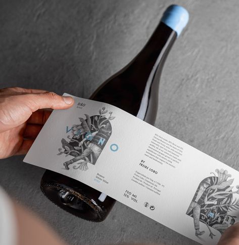 Wine Etiquette Design, Wine Branding Design, Modern Wine Labels, Wine Label Inspiration, Alcohol Packaging Design, Wine Logo Design, Wine Etiquette, Creative Wine Label, Wine Bottle Packaging