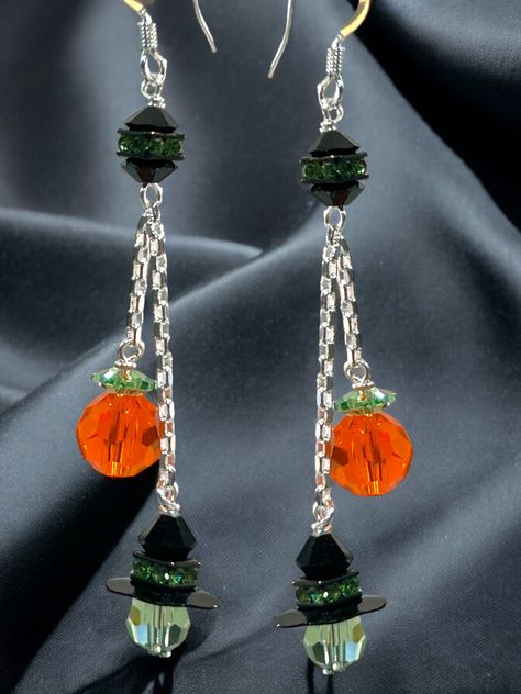 Get into the Halloween spirit with our Halloween Drop Earrings. Lightweight and full of whimsical halloween style. Completed Length: 2.5 inches ✓ Premium quality✓ Aesthetic and elegant✓ .925 sterling silver✓ Adorable Halloween Style Homemade Halloween Earrings, Halloween Bead Earrings, Diy Halloween Earrings, Halloween Jewelry Diy Ideas, Handmaid Jewelry, Diy Halloween Jewelry, Halloween Earrings Diy, Jewelry Journal, Grinch Earrings