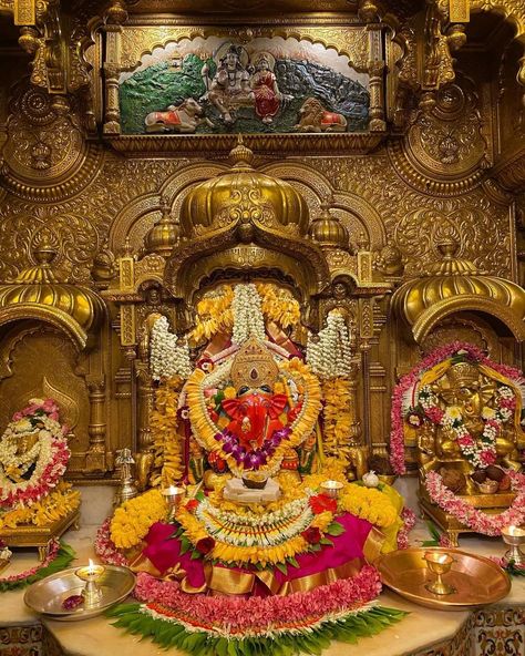 Sidhi Vinayak Ganpati, Sidhi Vinayak Mumbai, Fruits Name In English, Puja Ghar, Maa Image, Ganesh Ji Images, God Photos, Ganesh Wallpaper, Shree Ganesh