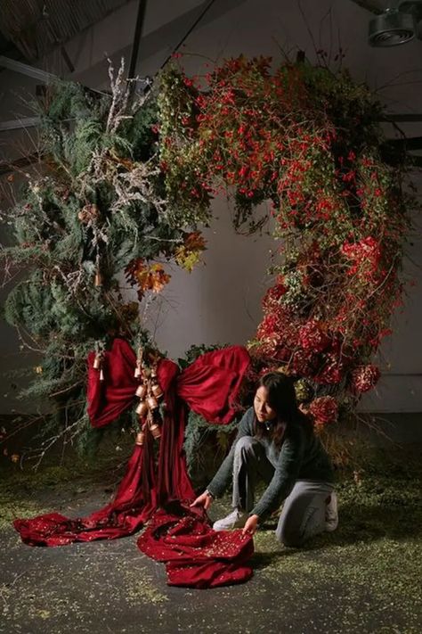 Not Your Average Christmas Tree- 9 Unique Holiday Tree Decorating Ideas & Inspiration | The Savvy Heart | Interior Design, Décor, and DIY Restaurant Holiday Decorations, Christmas Vinette Ideas, Floral Christmas Decor, Christmas Wreath Hanging, Christmas Installation, Designer Christmas Tree, Art Floral Noel, Hanging Installation, Floral Christmas Tree