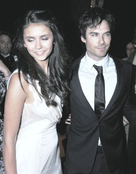 Ian E Nina, Ian And Nina, Vampire Pictures, The Vampire Diaries 3, Vampire Diaries Movie, Vampire Diaries Guys, Divorced Parents, Vampire Diaries Wallpaper, Nikki Reed