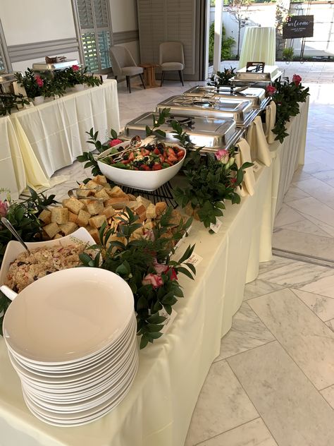 Wedding Food Buffet Table Ideas Decor, Food Arrangement Ideas Buffet Tables, Buffet Line Set Up, Party Buffet Table Set Up, Dinner Buffet Table Ideas Decor, Buffet Dinner Table Setting, At Home Buffet Set Up, Buffet Layout, Banquet Set Up