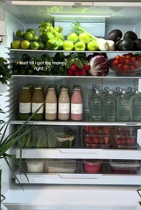 Rich Fridge Aesthetic, Stocked Fridge Aesthetic, Organized Fridge Aesthetic, Healthy Fridge Aesthetic, Eating Clean, Wellness Lifestyle, Healthy Fridge, Healthy Food Dishes, Healthy Lifestyle Food