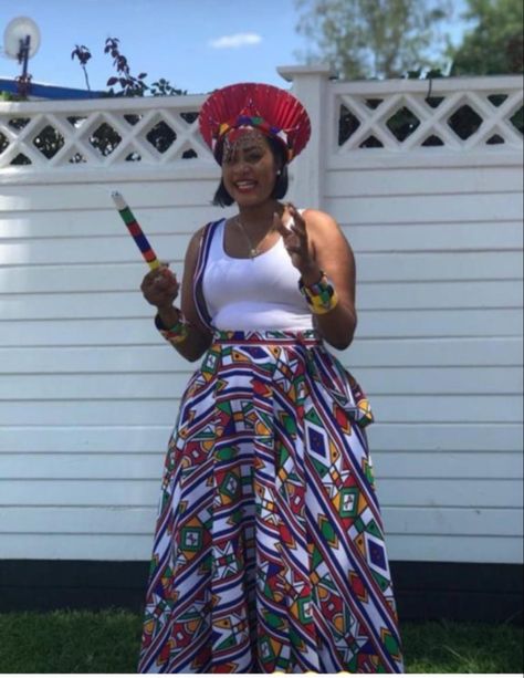 Ndebele Print skirt Ndebele Print Outfits, Ndebele Print, Ndebele Traditional Attire, Black Men Casual Style, South African Clothes, African Attire Dresses, Traditional Attire, African Jewelry, African Attire