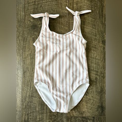 New, Never Worn Boutique Size 1/2 Year, I Would Say It Runs More Like A Little Girls 24 Month Rylee And Cru Look Alike Swimsuit Beige Tan And White Stipe Swimsuit With Bows Baby Girl Swimsuit 24 Month ** Please Note This Is Not Actual Rylee And Cru Brand - It Is A Boutique Look Alike ** *Spring4 Swin Suits, Toddler Swimsuit, Rylee And Cru, Shell Suit, Suit Ideas, Baby Swimsuit, Baby Swimwear, Ruffle Swimsuit