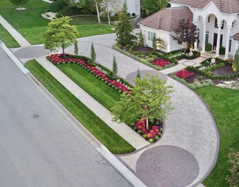 Landscaping Circle Driveway Front Yards, Front Yard Loop Driveway, Landscape Circle Driveway, I Shaped Driveway, Front Lawn Parking Ideas, Driveway Shape Ideas, Curved Driveway Entrance, Semi Circular Driveway Landscaping, Front Yard Circle Driveway Landscaping