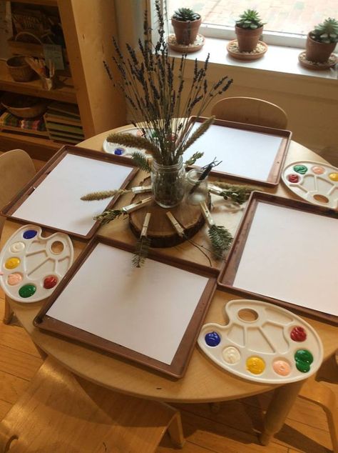 Charlestown Nursery School Regio Emilia Classroom Set Up, Preschool Table Set Up, Reggio Emilia Activities Preschool, Reggio Classroom Set Up, Process Art Preschool, Art Provocations, Preschool Creative Art, Reggio Emilia Classroom, Hearts Paper Crafts