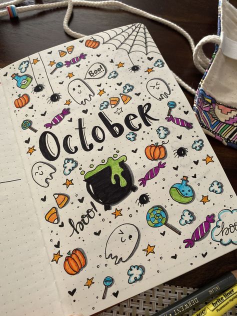 Doodles For October, Halloween Theme Journal, October Notes Ideas, October Calendar Doodles, Journal Halloween Ideas, Oct Bullet Journal, October Themes For School, Scrapbook Ideas Halloween, Halloween Themed Bullet Journal