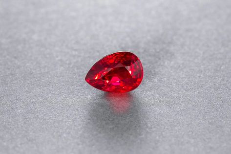 🔴 Unveiling the evolution of the Pigeon’s Blood ruby color grade! Read more about this by clicking the link Blood Ruby, Lapidary Supplies, The Pigeon, Ruby Color, Rough Gems, Colored Gemstones, Diamond Birthstone, Types Of Gemstones, Color Grading