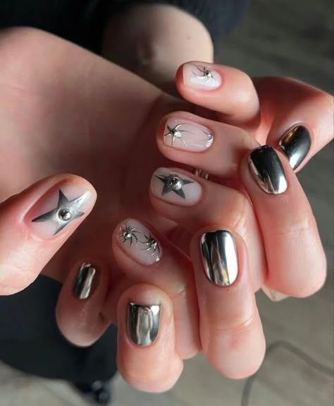 Nails Winter Nail Trends, Short Nail Inspo, Nails Grunge, Mens Nails, Hippie Nails, Punk Nails, Short Gel Nails, Grunge Nails, Minimal Nails