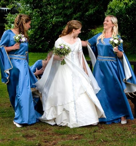 Possible Brides and Bridesmaides Dresses.  Rivendell Bridal. Lotr Wedding, Character Fashion, Medieval Clothes, Fantasy Wedding, Wedding Bridesmaid, Fantasy Fashion, Middle Earth, Future Wedding, Dream Wedding