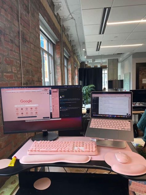 Pink Job Aesthetic, Pink Wfh Office, Simple Pink Desk Setup, Pink Work Space, Home Office Pink Desk, Pink Desk Decor Work Spaces, Work Asthetic Office, Reception Desk Organization Ideas, Pink Desk Aesthetic Office