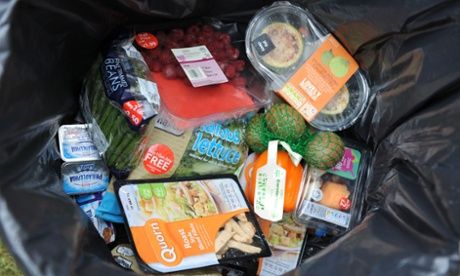 Quarter of UK's food thrown away 'untouched', waste figures show - Unopened food from a domestic household thrown away in a dustbin. Half of the 'untouched' food wasted is fresh vegetables and salad Food Poverty, Freezing Leftovers, Waste Reduction, Date Recipes, Household Waste, Food Security, Food Bank, Packaged Food, Reduce Food Waste