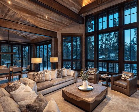 Luxury Cabin Living Room, Mountain House Interior, Colorado Cabin, Colorado Mountain Homes, Rustic Mountain Homes, Mountain Home Interiors, Modern Mountain House, Mountain Modern Home, Mountain Interiors