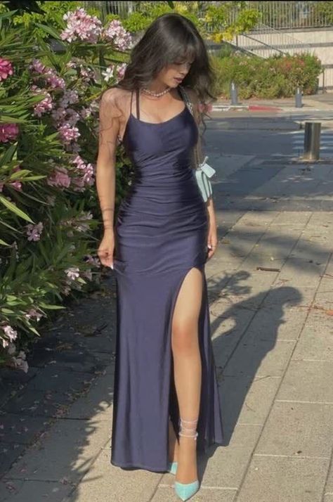 Classy Prom, Classy Prom Dresses, Prom Dress Inspiration, Cute Prom Dresses, Long Prom Dresses, Pretty Prom Dresses, Prom Outfits, Grad Dresses, Satin Prom Dress