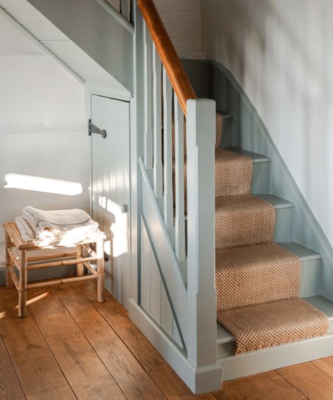 Coloured Banisters Stairways, Hallway And Stairs Ideas Paint Colors, Farrow Ball Pigeon, Farrow And Ball Hallway, Cottage Stairs, Stairs Diy, Dix Blue, House Hallway, Painted Staircases