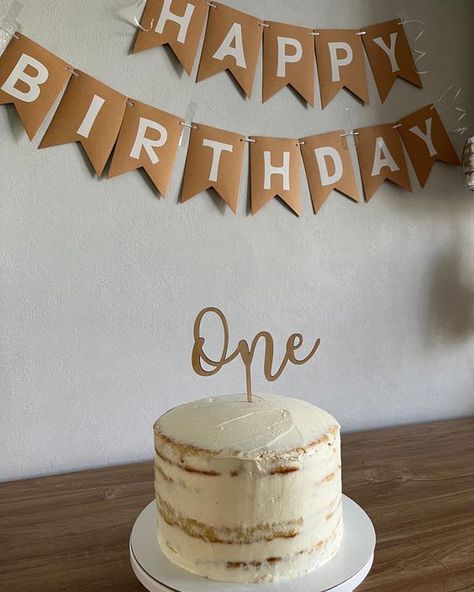 This beautiful wooden cake topper is great to top off your babys first birthday cake Smash Cake First Birthday, Cake First Birthday, Simple First Birthday, 1st Bday Cake, Boys First Birthday Cake, Wooden Cake Topper, Baby First Birthday Cake, Simple Birthday Party