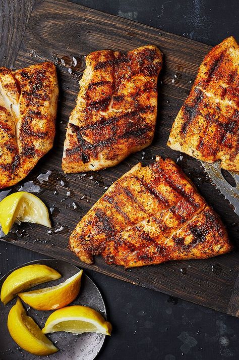 Snapper On The Grill, Smoked Red Snapper Recipes, Grilled Red Fish Recipes, Grilled Snapper Fillet Recipes, Grilled Red Snapper Filet Recipes, Snapper Recipes Grilled, Grilled Snapper Fish Recipes, Red Snapper Fish Recipes, Red Snapper Recipes Grilled