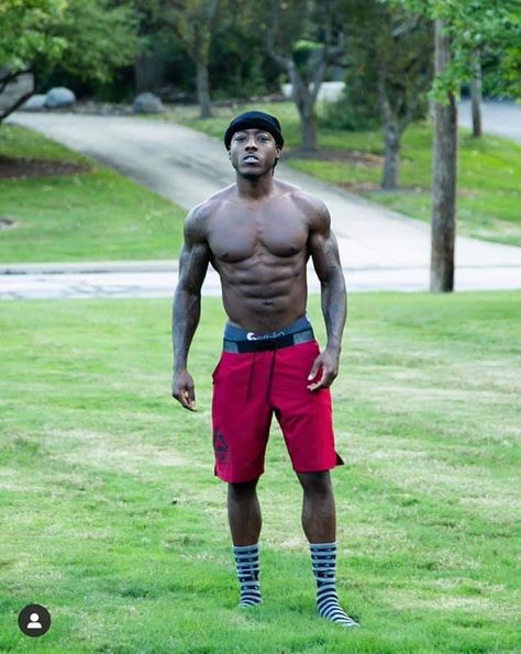 Ace Hood, Muscle Man, Train Hard, Muscle Men, Fitness Motivation, I Can, Tv Shows, Models, Collage